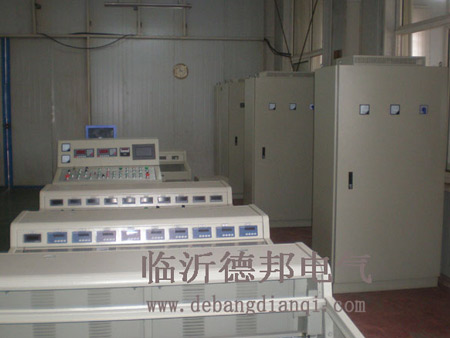PLC、觸摸屏控制系統(tǒng)212